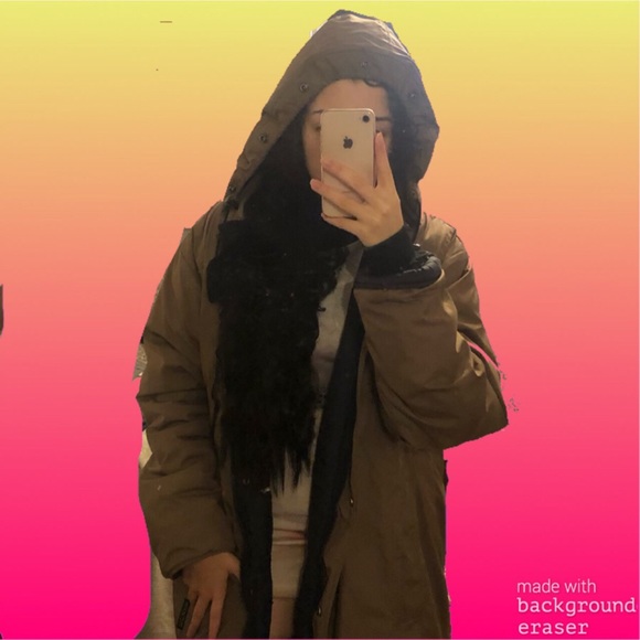 Kanuk beige winter coat - Picture 7 of 7